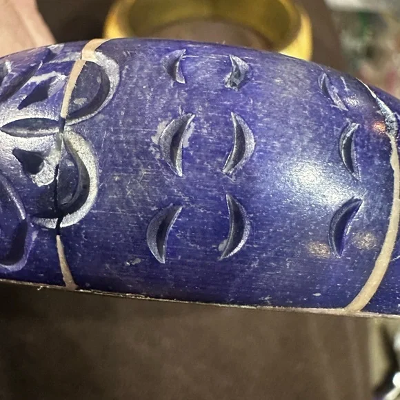 Bone Blue Floral Bangle Bracelet - Picture 7 of 12